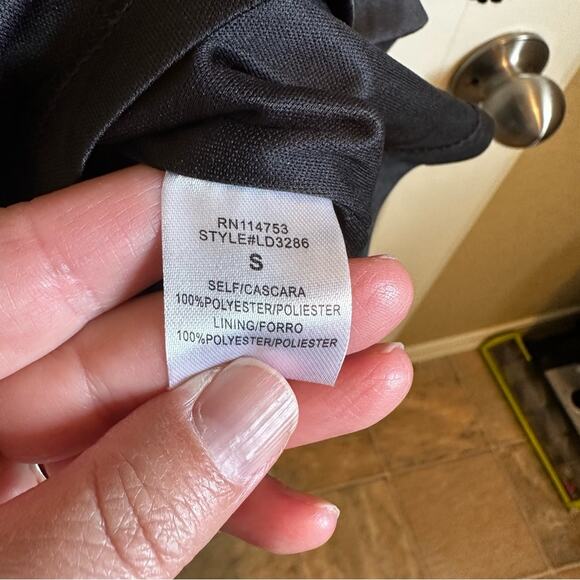 Forever 21 woman’s dress small black long sleeve - Picture 3 of 7